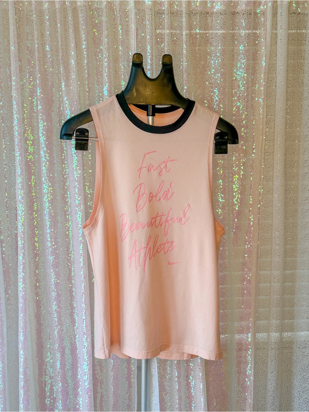 Nike Women's Pink Graphic Muscle Tank Size Small